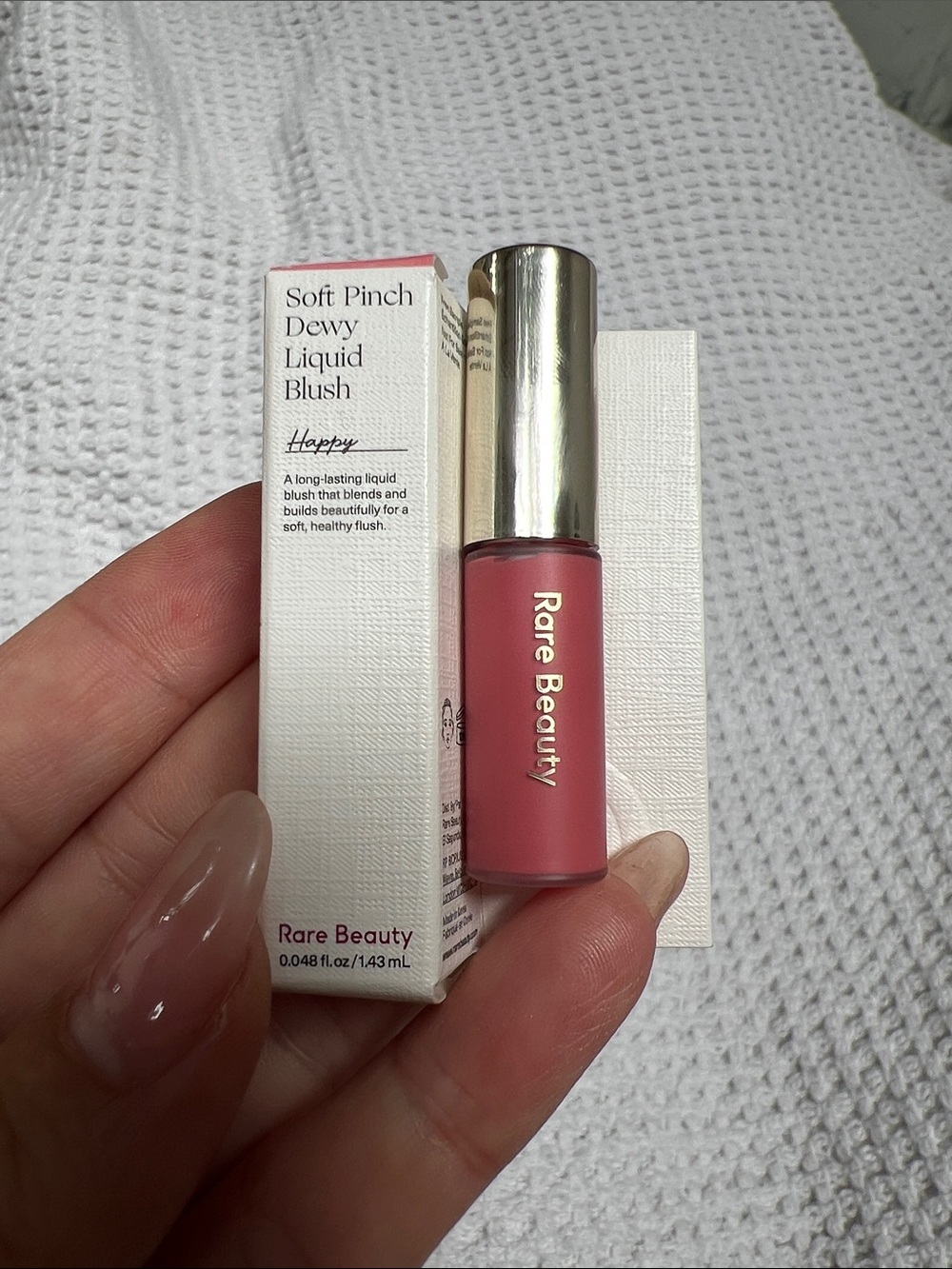 Rare Beauty Soft Pinch Dewy Liquid Blush - Happy (rosy mauve)